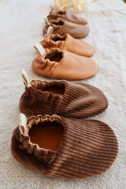 Chaussons souples cuir, chausson bébé, chausson fille, chausson enfant,  chausson personnalisé, lapin -  France
