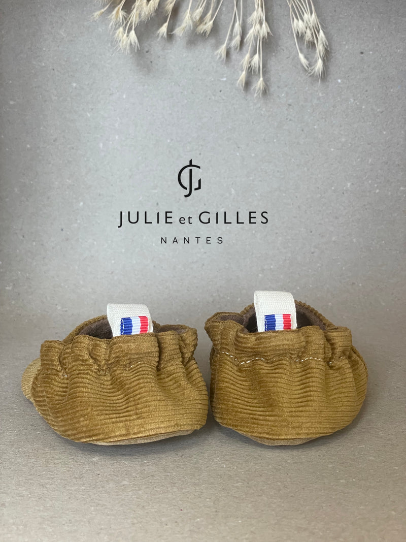 Les Tendres - Chaussons en cuir souple - Velours moutarde