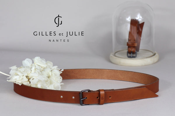 Ceinture en cuir végétal noire - Magasin Central Ceinture en cuir végétal noire - Magasin Central