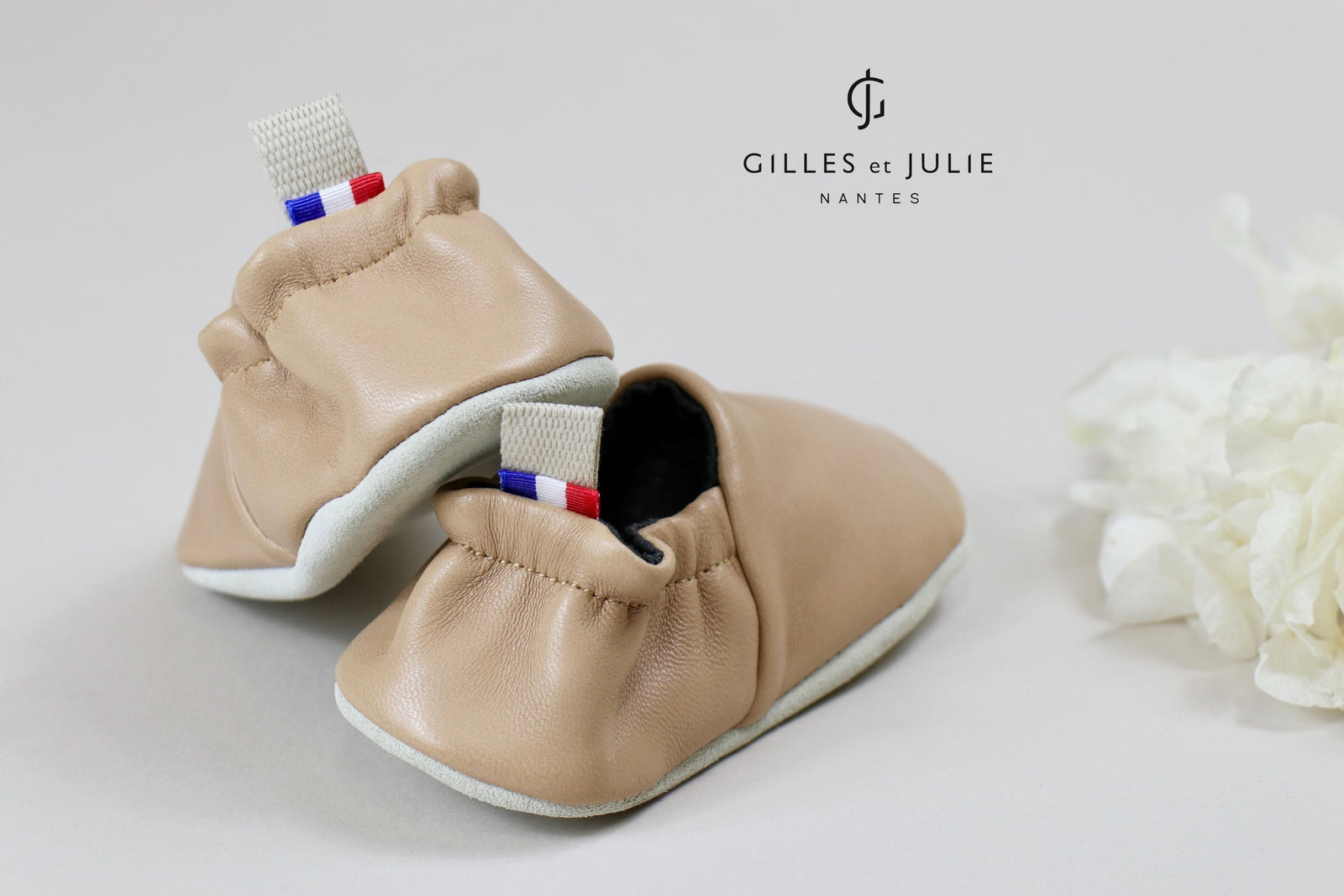 Chaussons bebe en cuir souple Chaussons premiers pas Chaussons made in France disco New Julie et Gilles