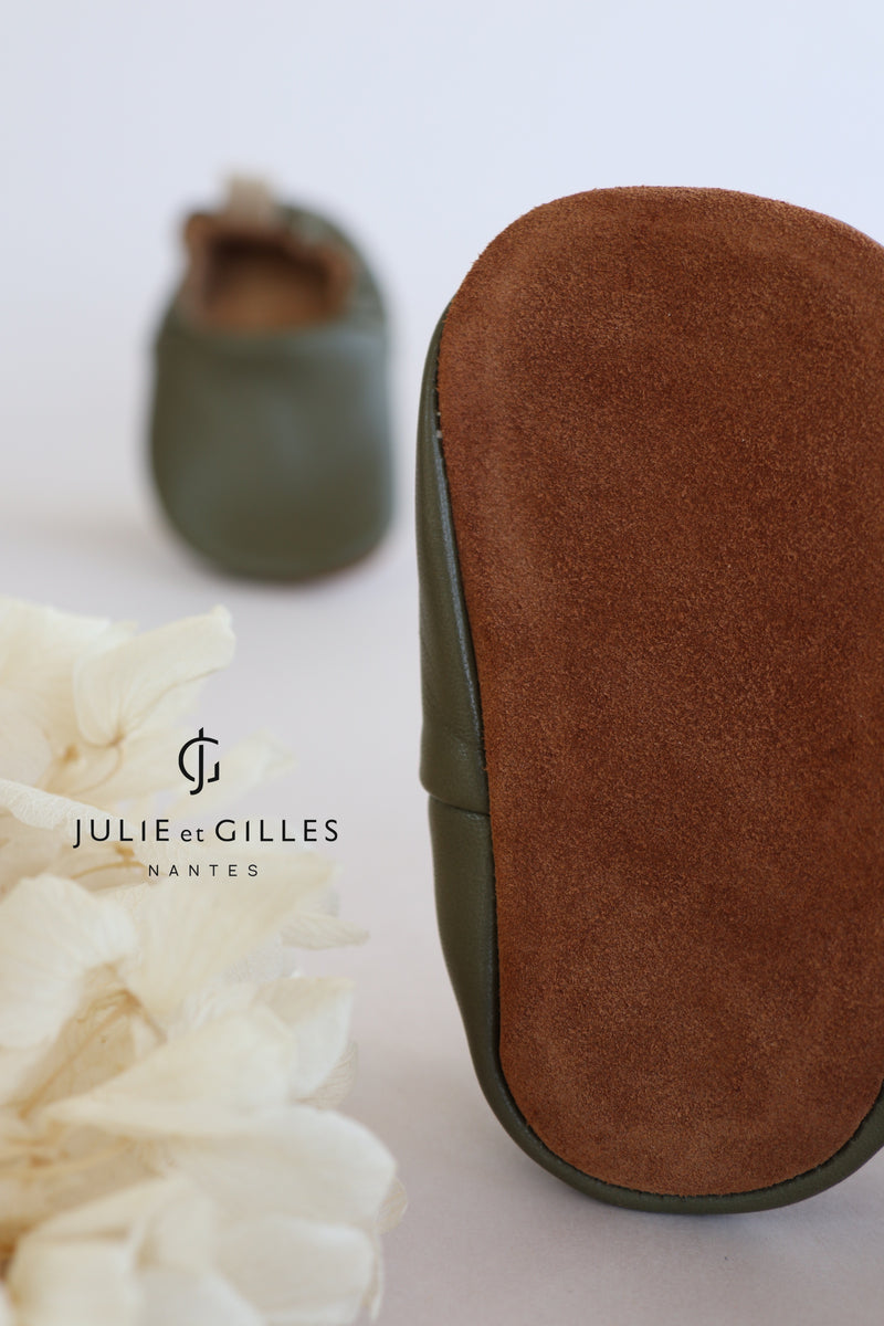 Chaussons bébé en cuir souple-Chaussons premiers pas- Chaussons made in  France-Cognac – Julie et Gilles
